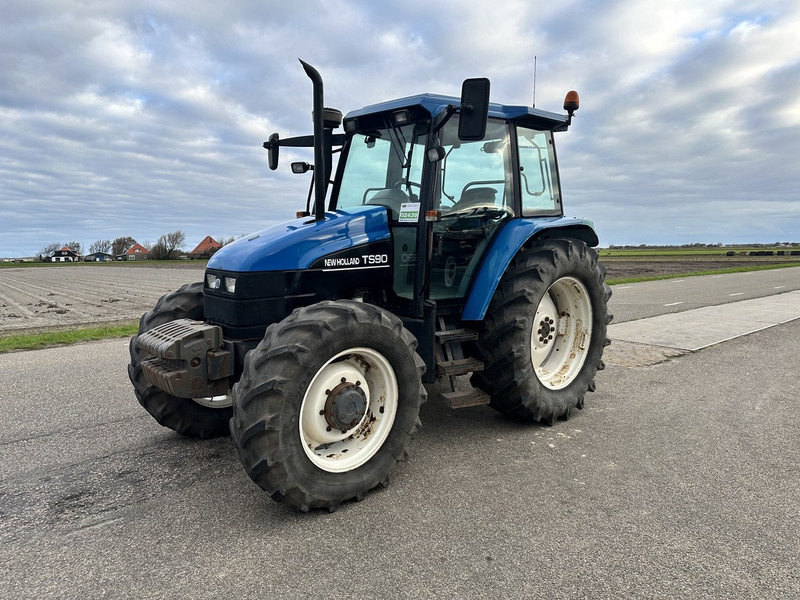New Holland TS90 - Traktor: slika 1 New Holland TS90 - Traktor: slika 1