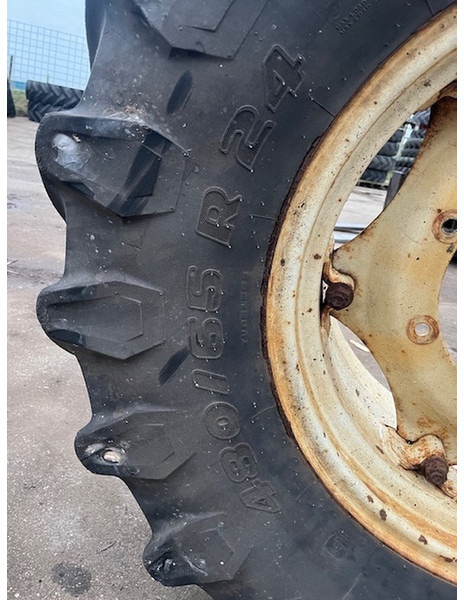 Trelleborg 480.65 R24 TM 800 - Guma: slika 2 Trelleborg 480.65 R24 TM 800 - Guma: slika 2