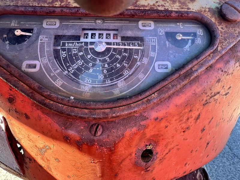 Zetor 4511 - Traktor: slika 5 Zetor 4511 - Traktor: slika 5