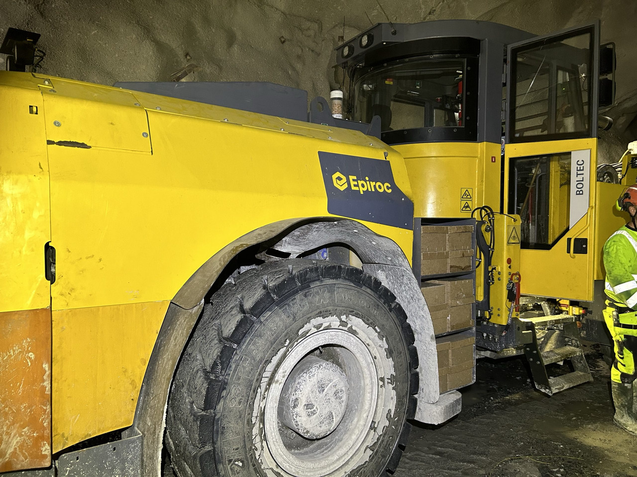 Atlas Copco Boltec E - Mašina za usmereno bušenje: slika 5 Atlas Copco Boltec E - Mašina za usmereno bušenje: slika 5