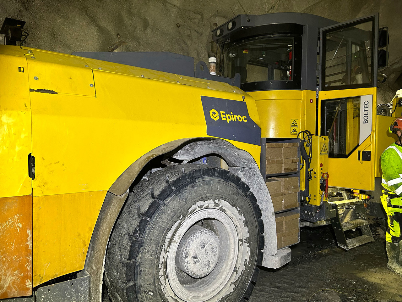 Atlas Copco Boltec E - Mašina za usmereno bušenje: slika 4 Atlas Copco Boltec E - Mašina za usmereno bušenje: slika 4