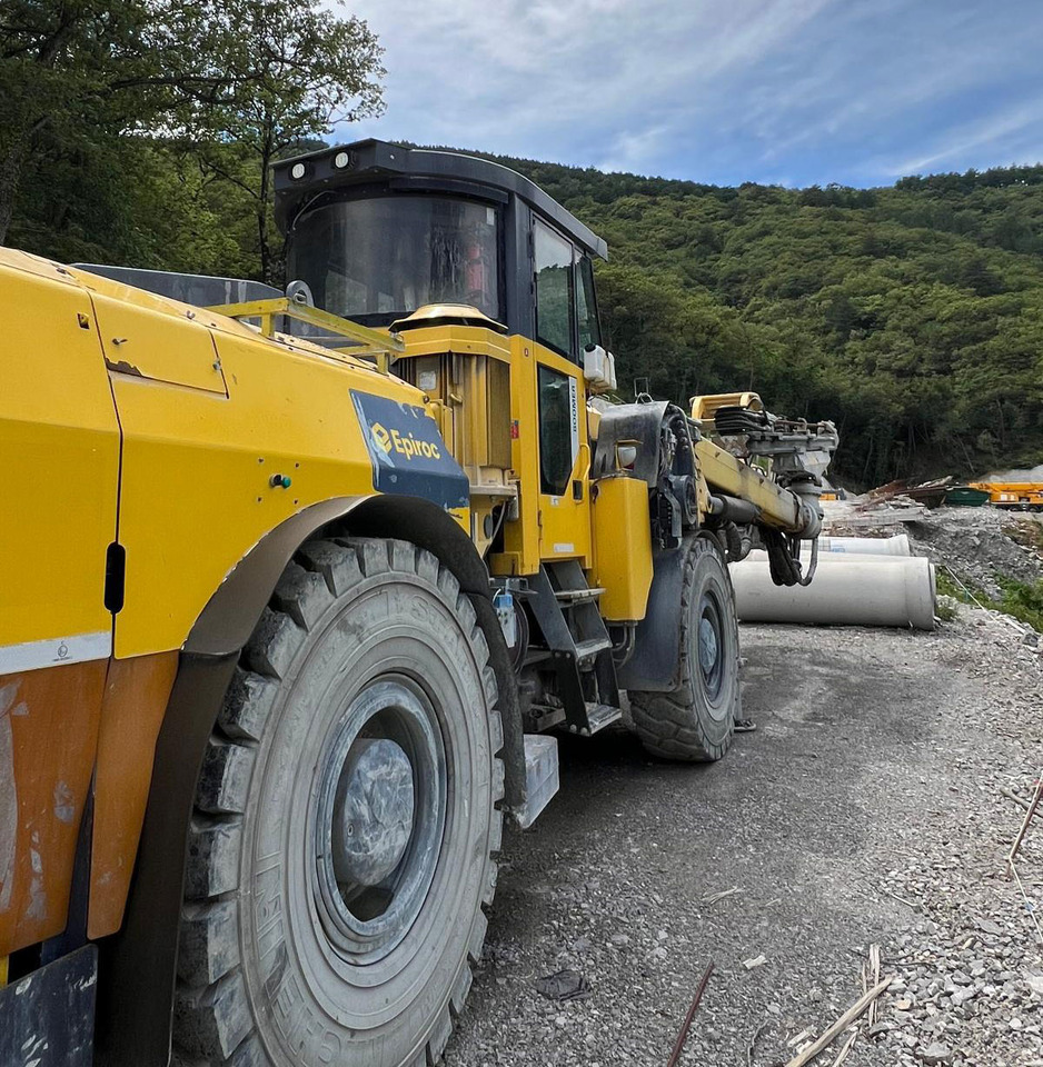 Atlas Copco E2C - Mašina za usmereno bušenje: slika 4 Atlas Copco E2C - Mašina za usmereno bušenje: slika 4