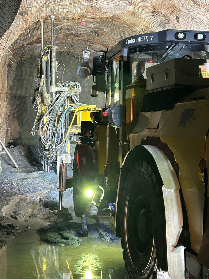 Atlas Copco (Epiroc) Simba ME7C - Mašina za usmereno bušenje: slika 3 Atlas Copco (Epiroc) Simba ME7C - Mašina za usmereno bušenje: slika 3