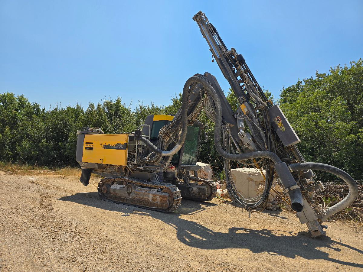 Atlas Copco FlexiRoc T35-11 - Veliki kamon za bušenje: slika 2 Atlas Copco FlexiRoc T35-11 - Veliki kamon za bušenje: slika 2