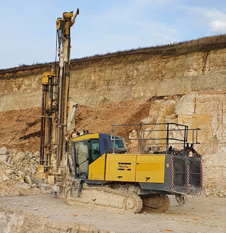 Atlas Copco ROC F6-44 - Veliki kamon za bušenje: slika 1 Atlas Copco ROC F6-44 - Veliki kamon za bušenje: slika 1