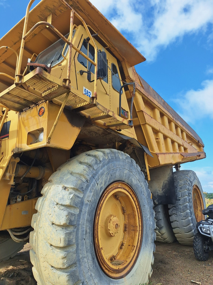 Caterpillar 777C - Kiper: slika 1 Caterpillar 777C - Kiper: slika 1