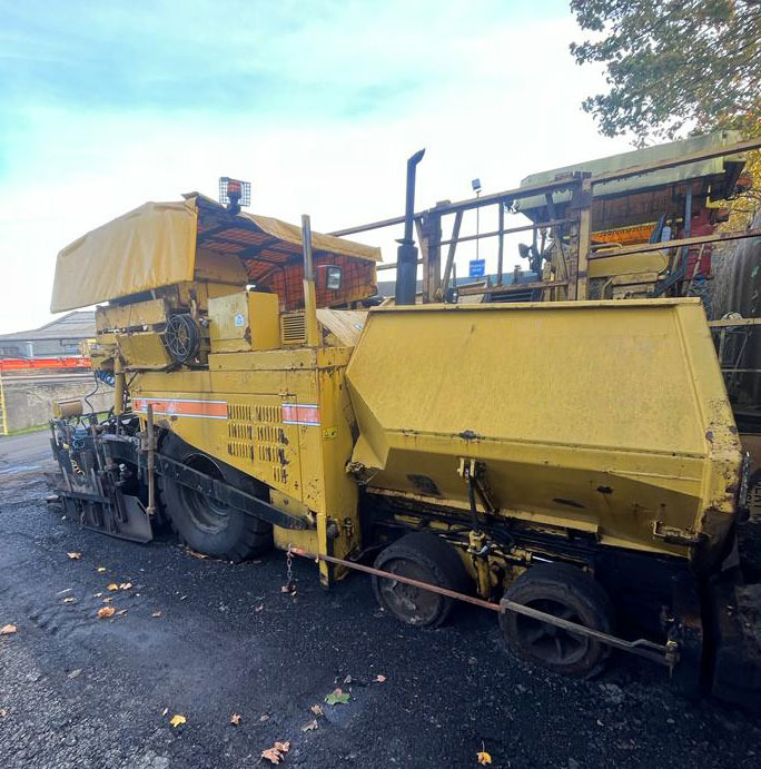 Caterpillar AP600 - Asfaltni finišer: slika 1 Caterpillar AP600 - Asfaltni finišer: slika 1
