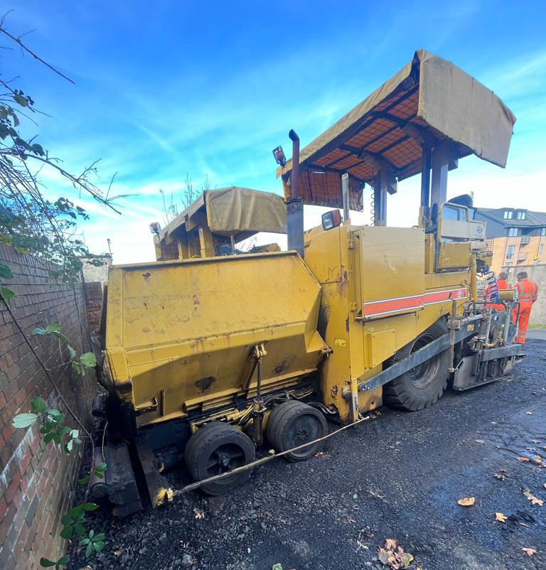 Caterpillar AP600 - Asfaltni finišer: slika 2 Caterpillar AP600 - Asfaltni finišer: slika 2