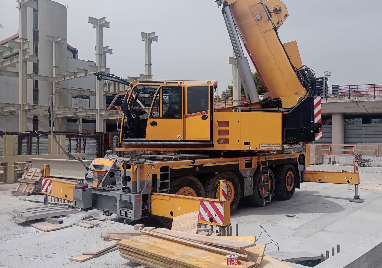 Demag AC 70 City - Pokretni kran: slika 1 Demag AC 70 City - Pokretni kran: slika 1