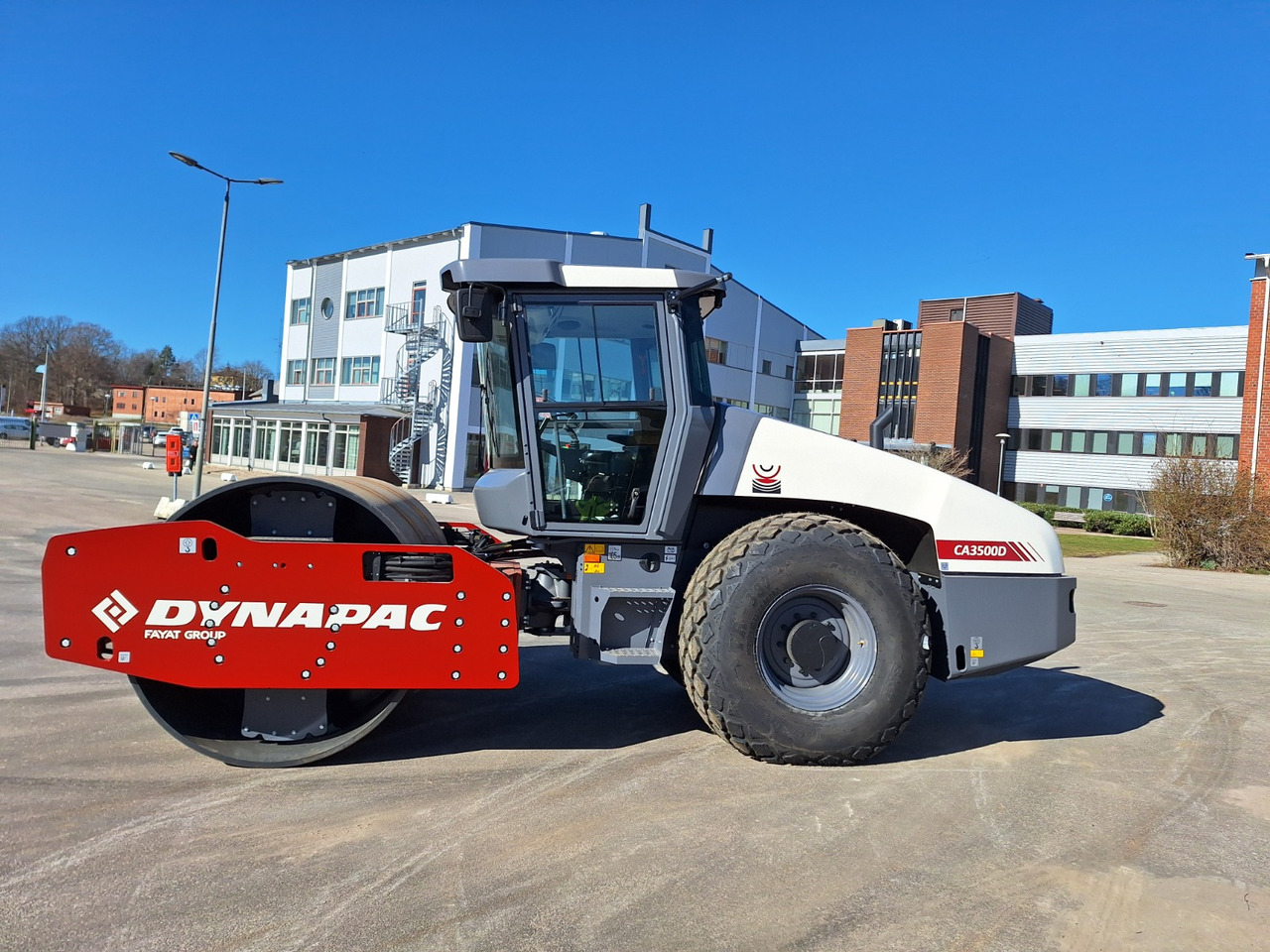 Dynapac CA3500D - Kompaktor: slika 1 Dynapac CA3500D - Kompaktor: slika 1