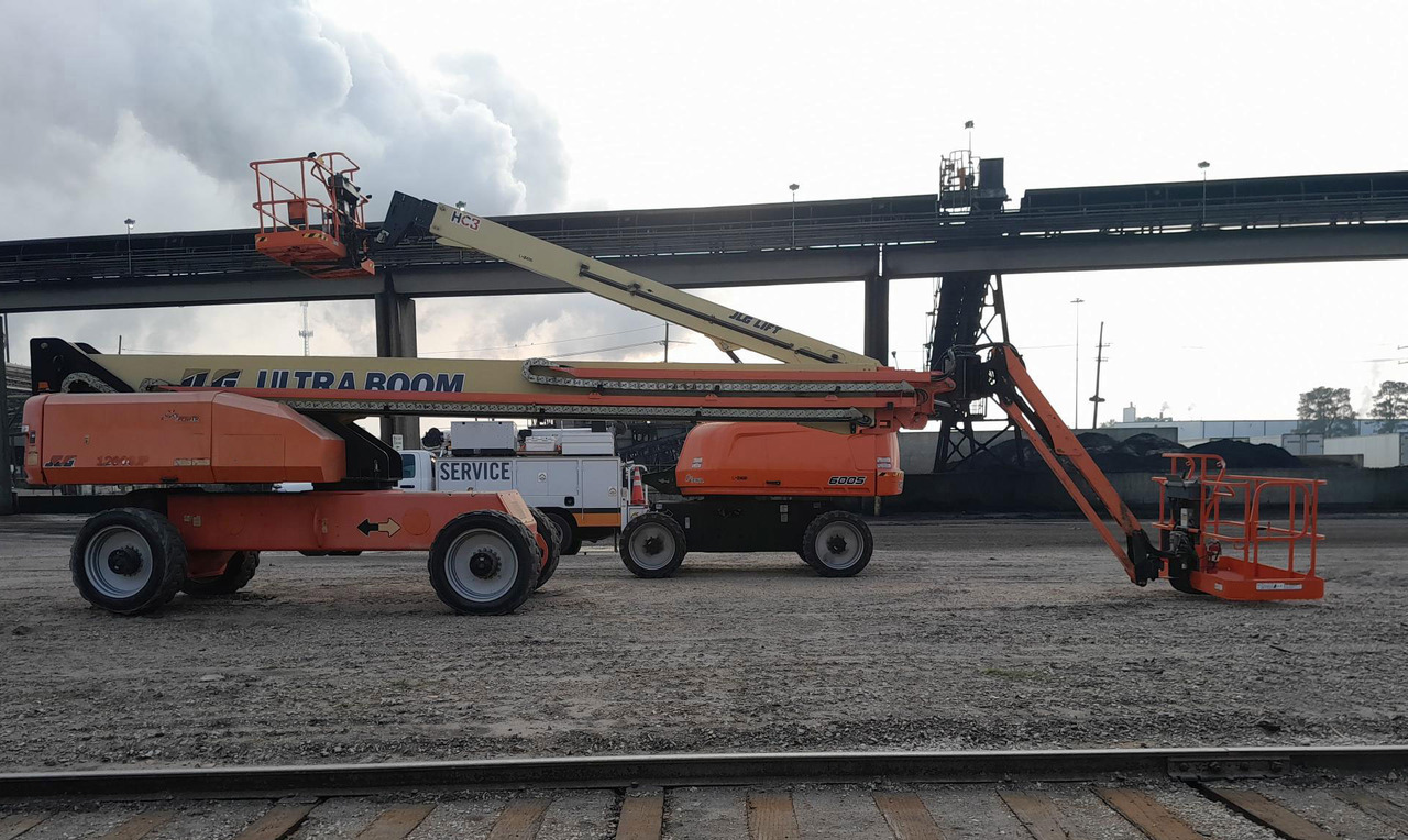 JLG 1200SJP - Teleskopski utovarivač na točkovima: slika 1 JLG 1200SJP - Teleskopski utovarivač na točkovima: slika 1