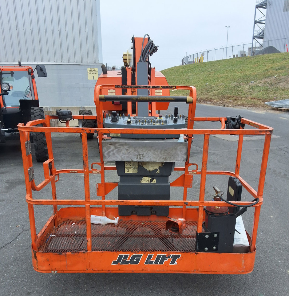 JLG 800AJ - Teleskopski utovarivač na točkovima: slika 5 JLG 800AJ - Teleskopski utovarivač na točkovima: slika 5