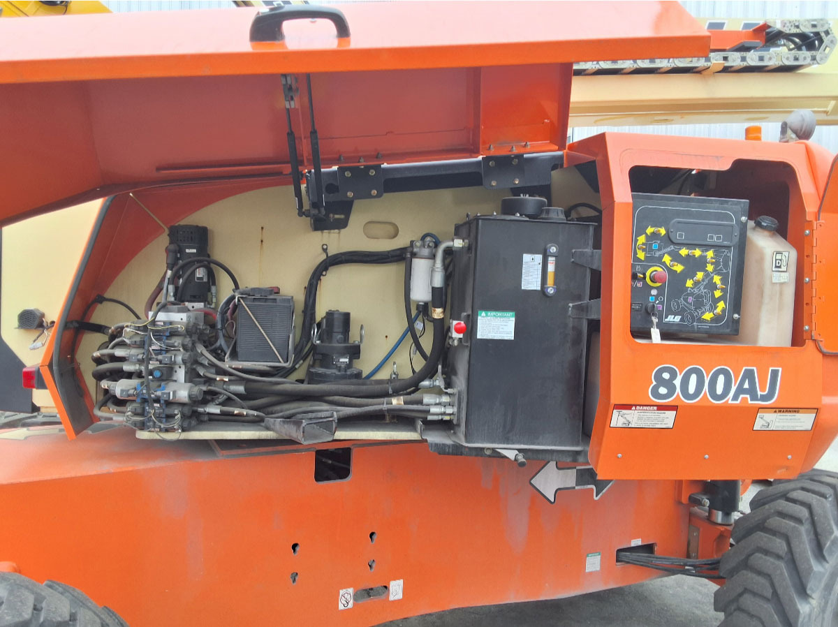 JLG 800AJ - Teleskopski utovarivač na točkovima: slika 4 JLG 800AJ - Teleskopski utovarivač na točkovima: slika 4