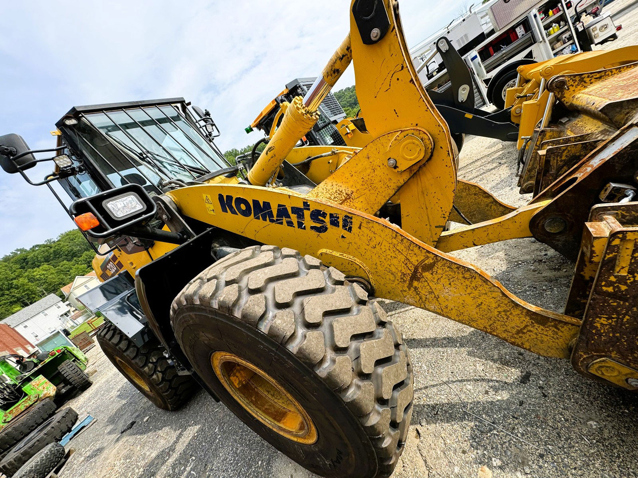 Komatsu WA320-8 - Utovarivač točkaš: slika 4 Komatsu WA320-8 - Utovarivač točkaš: slika 4