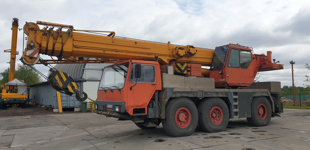 Liebherr LTM 1050-1 - Pokretni kran: slika 1 Liebherr LTM 1050-1 - Pokretni kran: slika 1