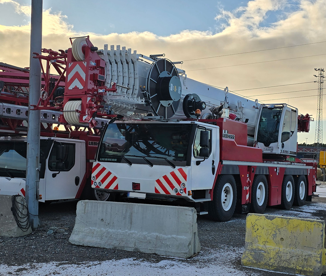 Liebherr LTM 1120-4.1 - Pokretni kran: slika 2 Liebherr LTM 1120-4.1 - Pokretni kran: slika 2