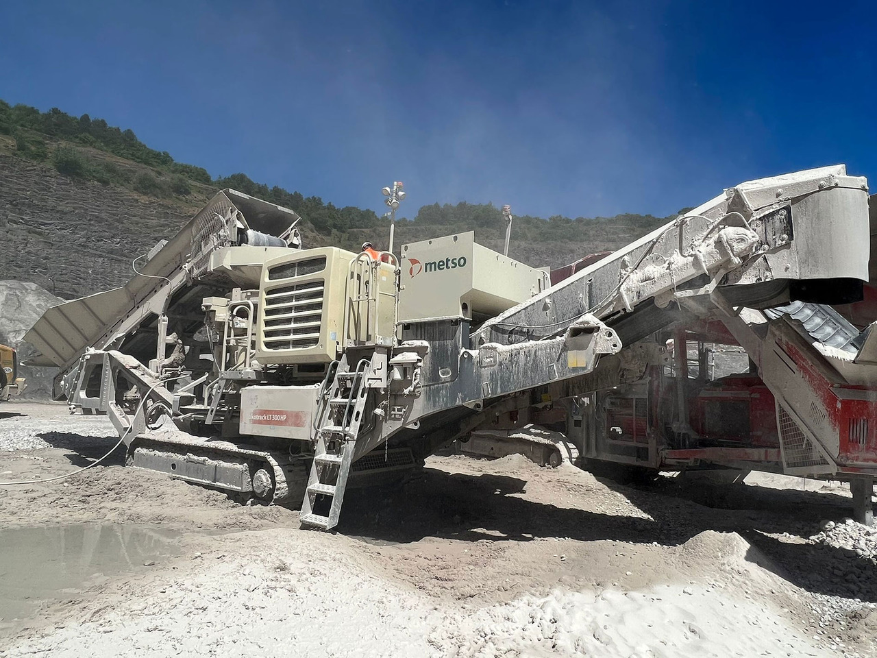 Metso LT300 HP - Konusna drobilica: slika 3 Metso LT300 HP - Konusna drobilica: slika 3