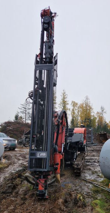 Sandvik Dino DC400Ri - Veliki kamon za bušenje: slika 4 Sandvik Dino DC400Ri - Veliki kamon za bušenje: slika 4