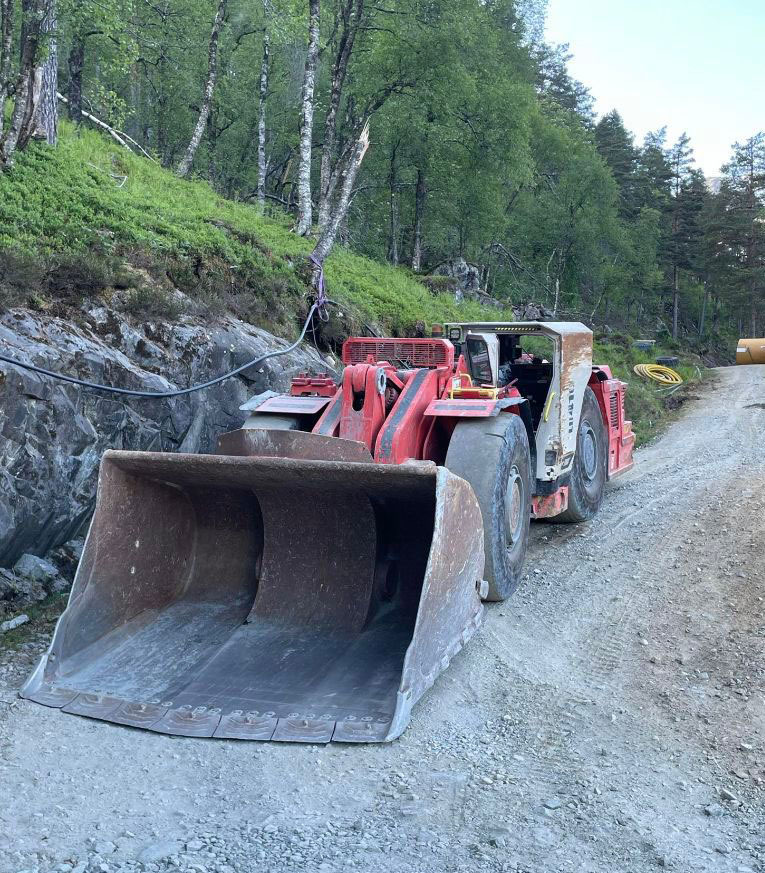 Sandvik LH410 - Rudarska mašina: slika 2 Sandvik LH410 - Rudarska mašina: slika 2