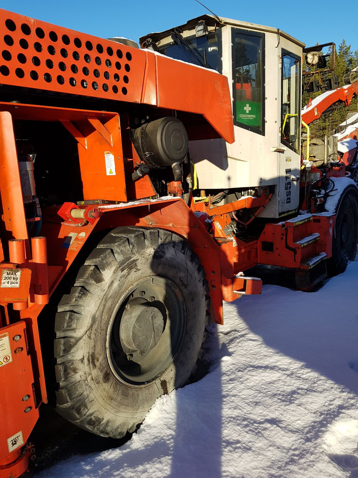 Sandvik Robolt DS511 - Rudarska mašina: slika 2 Sandvik Robolt DS511 - Rudarska mašina: slika 2