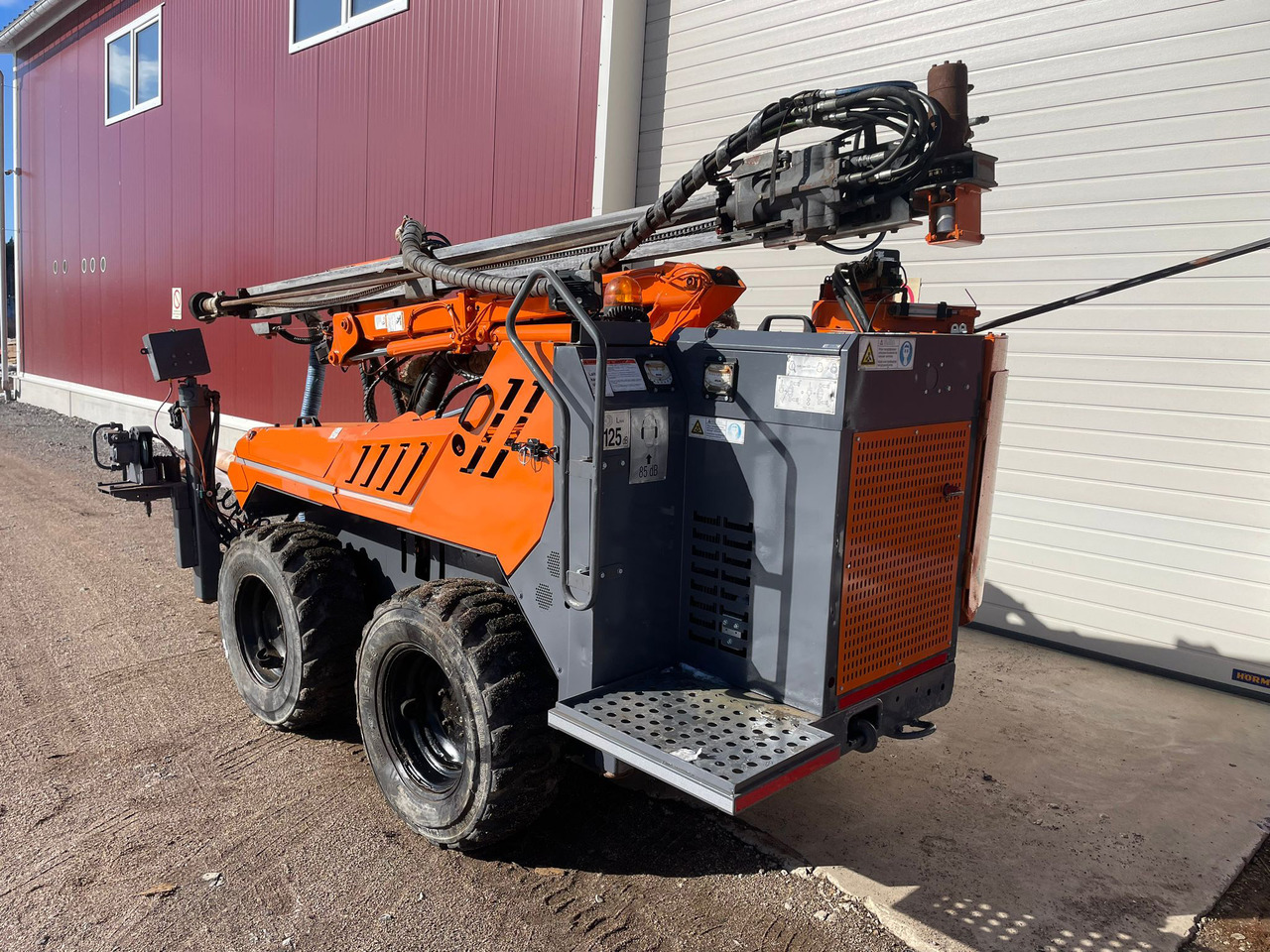 Tamrock Commando 120RF - Veliki kamon za bušenje: slika 5 Tamrock Commando 120RF - Veliki kamon za bušenje: slika 5
