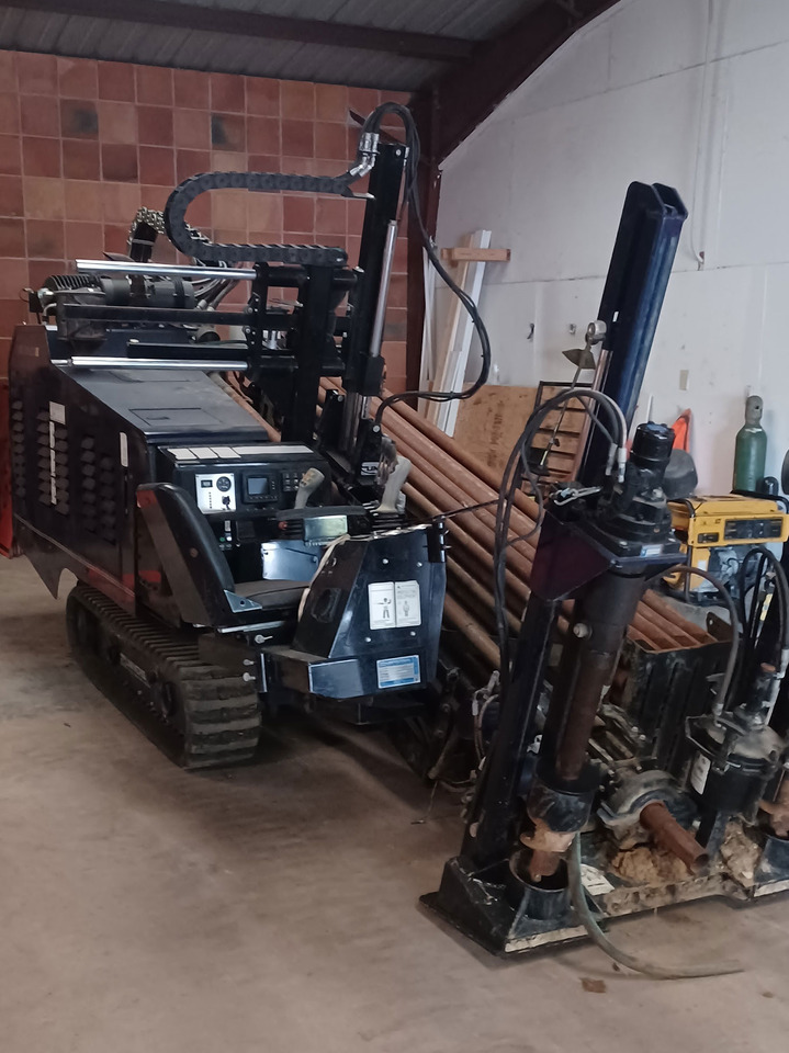 Universal UNI 23×36 - Mašina za usmereno bušenje: slika 2 Universal UNI 23×36 - Mašina za usmereno bušenje: slika 2