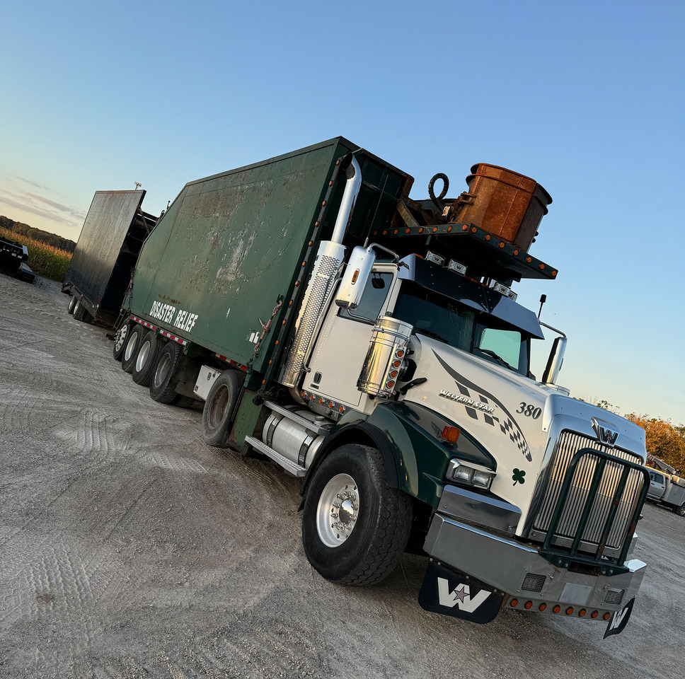 Western Star W4900 SB - Kamion za smeće: slika 5 Western Star W4900 SB - Kamion za smeće: slika 5