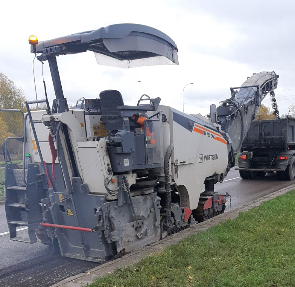 Wirtgen W 120 CFI - Hladni planer: slika 4 Wirtgen W 120 CFI - Hladni planer: slika 4