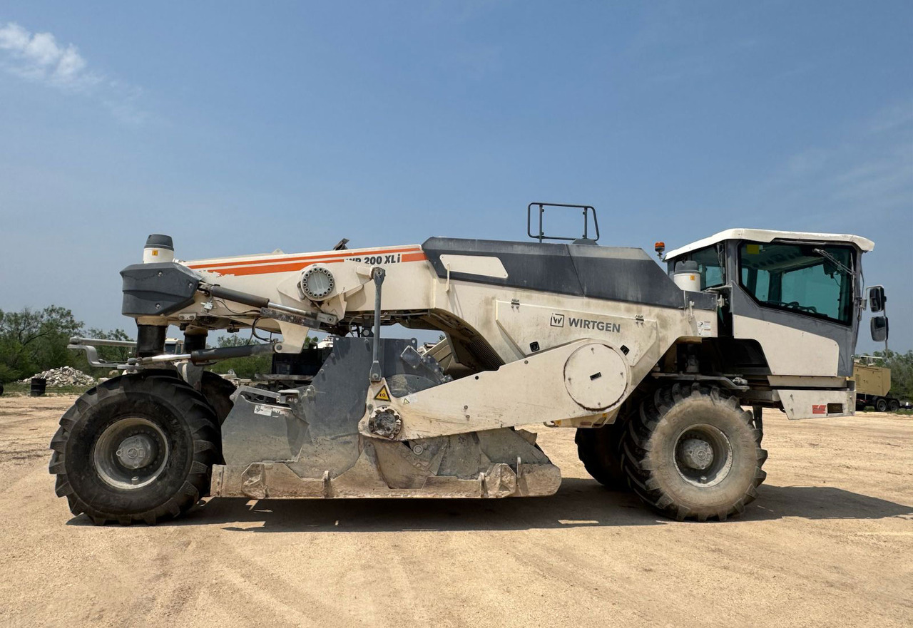 Wirtgen WR 200 XLI - Stabilizator zemljišta: slika 2 Wirtgen WR 200 XLI - Stabilizator zemljišta: slika 2
