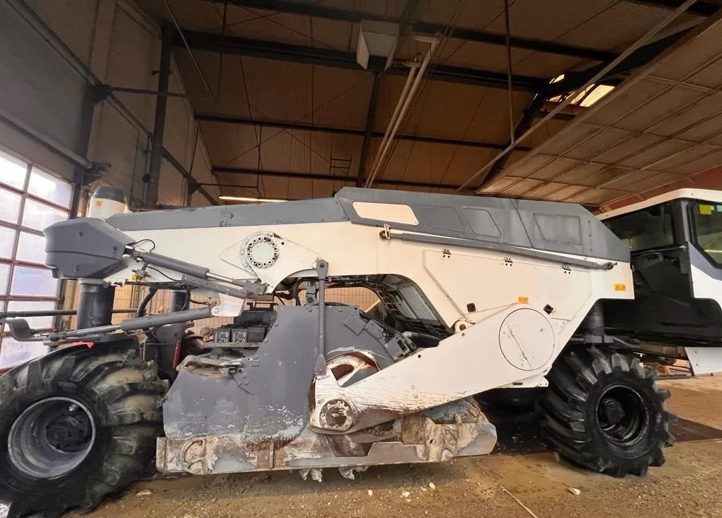 Wirtgen WR 240 I - Stabilizator zemljišta: slika 3 Wirtgen WR 240 I - Stabilizator zemljišta: slika 3