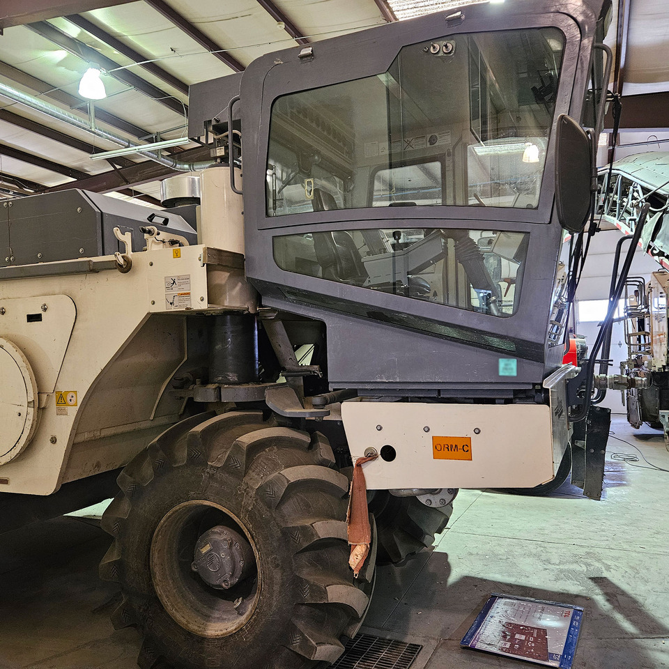 Wirtgen WR 2400 - Stabilizator zemljišta: slika 5 Wirtgen WR 2400 - Stabilizator zemljišta: slika 5