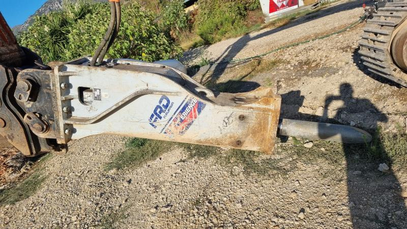 FURUKAWA F35XP POUR PELLE DE 25 à 35 tonnes F35XP - Hidraulični čekić: slika 2 FURUKAWA F35XP POUR PELLE DE 25 à 35 tonnes F35XP - Hidraulični čekić: slika 2