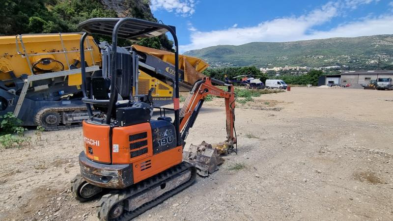 Hitachi ZAXIS 19 - Mini bager: slika 4 Hitachi ZAXIS 19 - Mini bager: slika 4