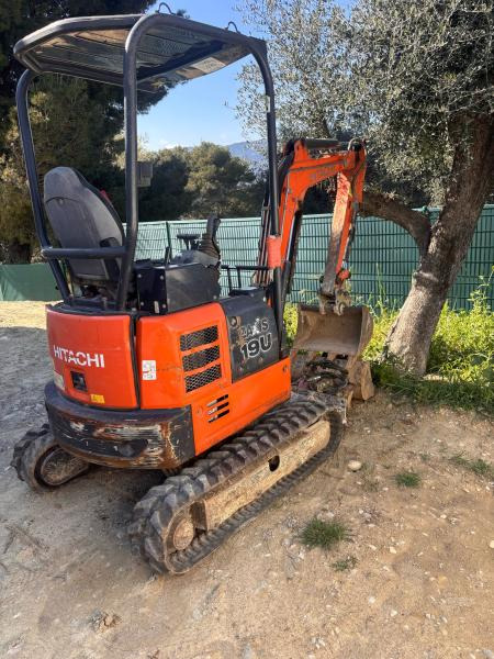 Hitachi zx19 - Mini bager: slika 3 Hitachi zx19 - Mini bager: slika 3