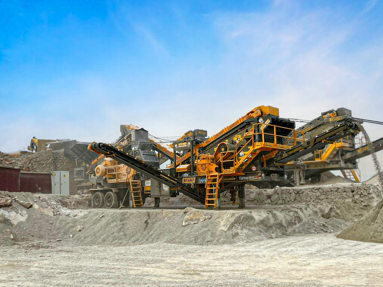 FABO Mobile crusher - Mobilna drobilica: slika 1 FABO Mobile crusher - Mobilna drobilica: slika 1