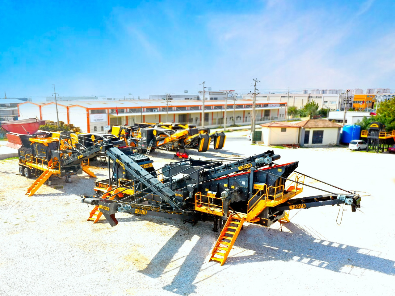 FABO Mobile crusher - Mobilna drobilica: slika 1 FABO Mobile crusher - Mobilna drobilica: slika 1