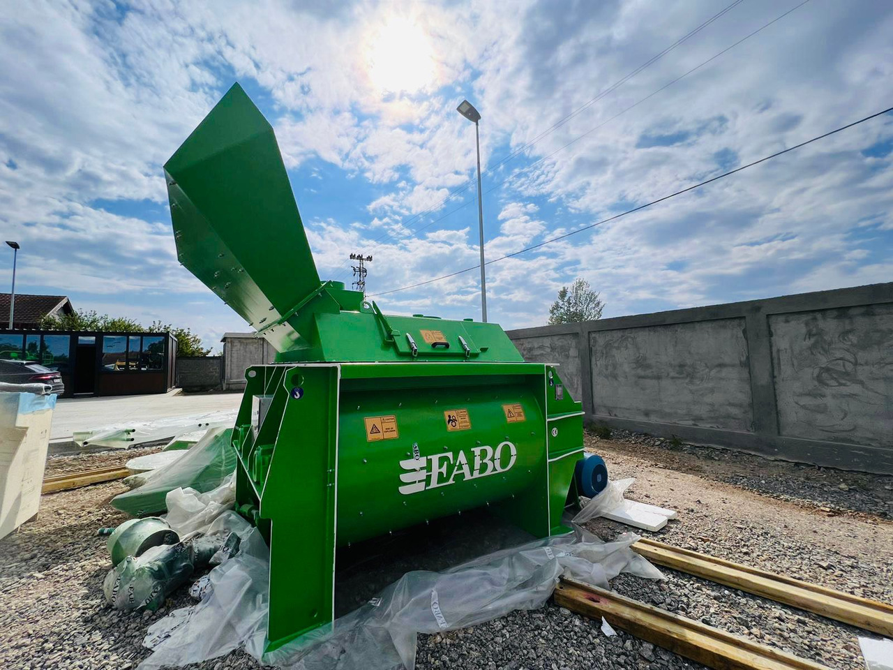 FABO twin shaft mixer - Mešalica za beton: slika 2 FABO twin shaft mixer - Mešalica za beton: slika 2