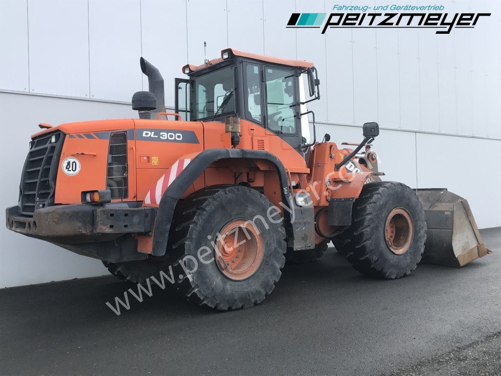 Doosan Radlader DL 300-3 - Utovarivač točkaš: slika 3 Doosan Radlader DL 300-3 - Utovarivač točkaš: slika 3