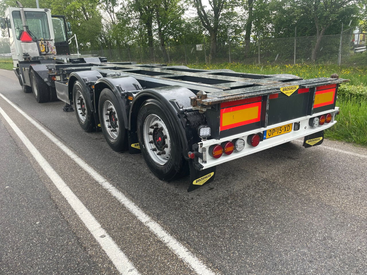 Broshuis Mfcc 20-30-40-45 FT HC / Disc brakes / Lifting axle / led / NL trailer/ - Poluprikolica za prevoz kontejnera/ Poluprikolica sa promenjivim sandukom: slika 3 Broshuis Mfcc 20-30-40-45 FT HC / Disc brakes / Lifting axle / led / NL trailer/ - Poluprikolica za prevoz kontejnera/ Poluprikolica sa promenjivim sandukom: slika 3