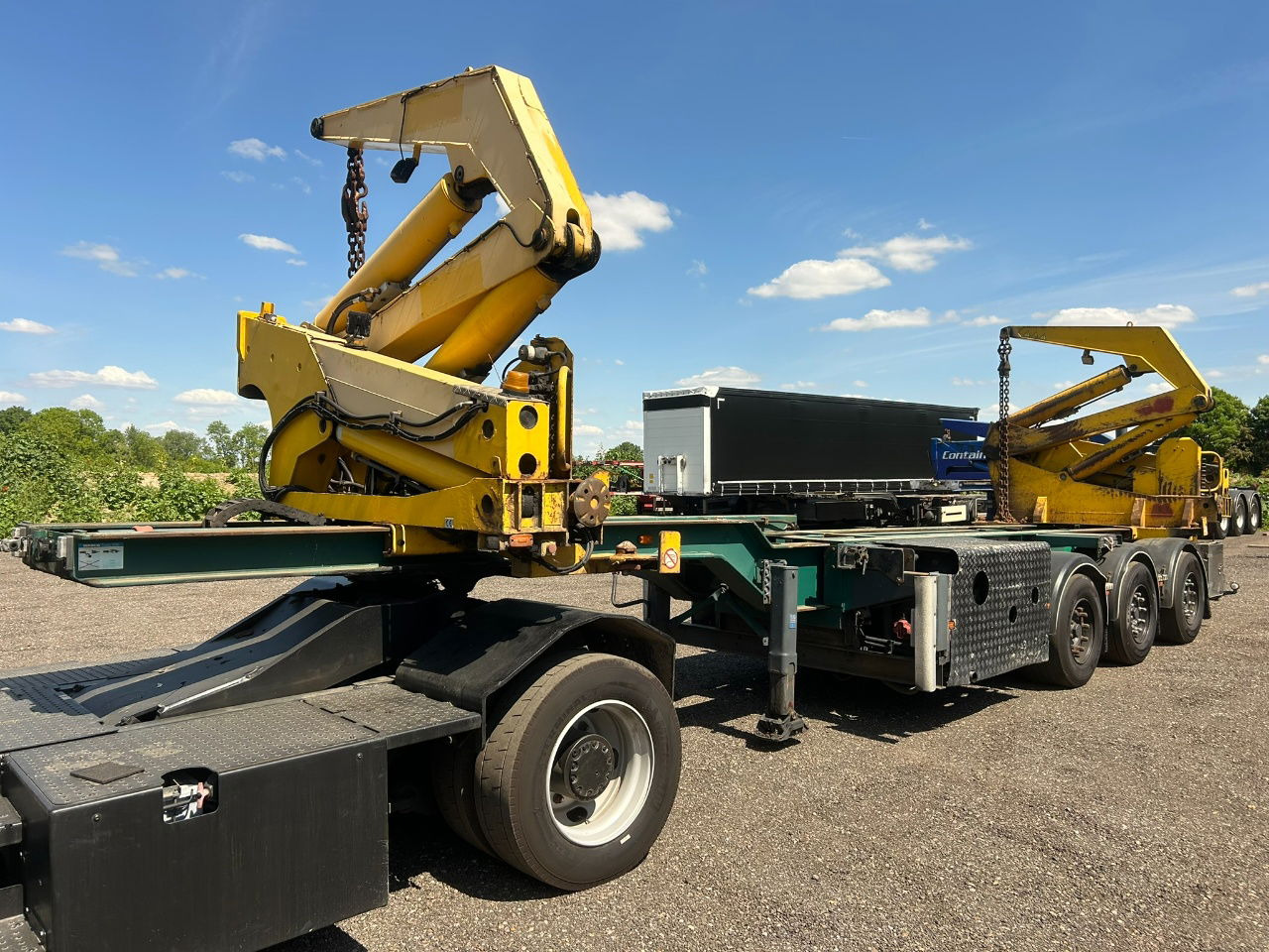 Hammar 195 HC / 20 ft, 2 x 20 ft 40 ft HC, power pack Diesel, Wireless controller 2 x, telescopic chassis - Poluprikolica za prevoz kontejnera/ Poluprikolica sa promenjivim sandukom: slika 1 Hammar 195 HC / 20 ft, 2 x 20 ft 40 ft HC, power pack Diesel, Wireless controller 2 x, telescopic chassis - Poluprikolica za prevoz kontejnera/ Poluprikolica sa promenjivim sandukom: slika 1