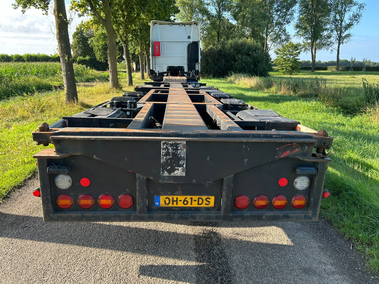 Nooteboom D-tec CT-53-04D combi chassis apk/tuf 9-2025 gvw 53000 kg - Poluprikolica za prevoz kontejnera/ Poluprikolica sa promenjivim sandukom: slika 3 Nooteboom D-tec CT-53-04D combi chassis apk/tuf 9-2025 gvw 53000 kg - Poluprikolica za prevoz kontejnera/ Poluprikolica sa promenjivim sandukom: slika 3