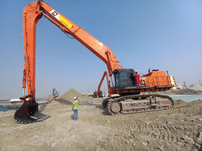 Hitachi EX 1200-6 Longreach 28m (Abu Dhabi) - Bager: slika 1 Hitachi EX 1200-6 Longreach 28m (Abu Dhabi) - Bager: slika 1