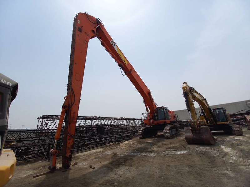 Hitachi EX1200-6 Longreach 28m (Abu Dhabi) - Bager: slika 2 Hitachi EX1200-6 Longreach 28m (Abu Dhabi) - Bager: slika 2