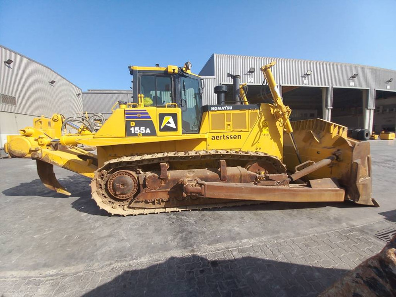 Komatsu D155A-6R (4 pieces available - Abu Dhabi) - Buldožer: slika 4 Komatsu D155A-6R (4 pieces available - Abu Dhabi) - Buldožer: slika 4