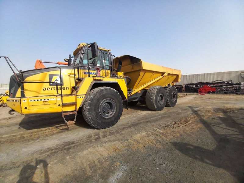 Komatsu HM400-3R (4 pcs available in Abu Dhabi) - Zglobni kiper: slika 3 Komatsu HM400-3R (4 pcs available in Abu Dhabi) - Zglobni kiper: slika 3