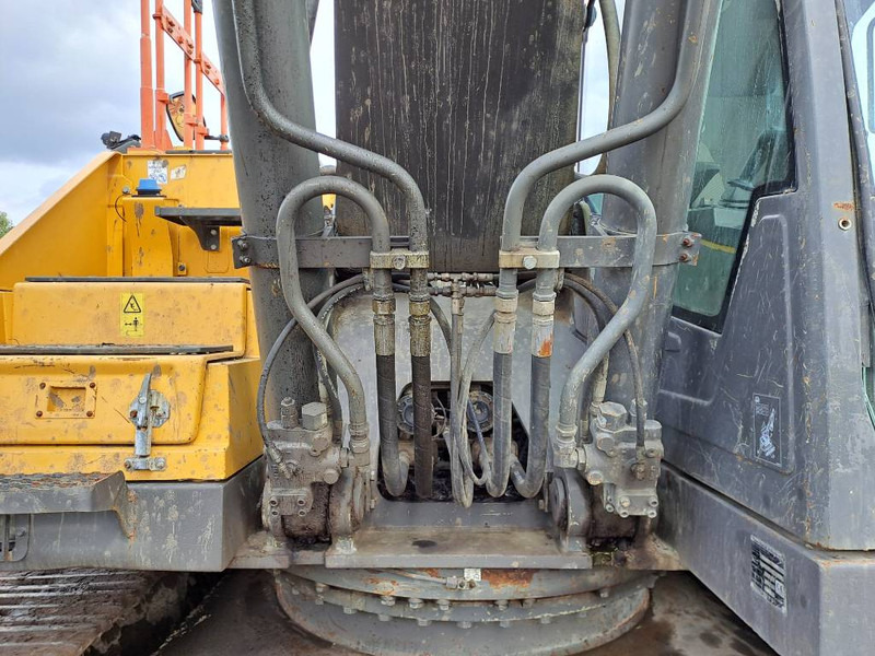 Bager guseničar Volvo EC 300 EL: slika 8
