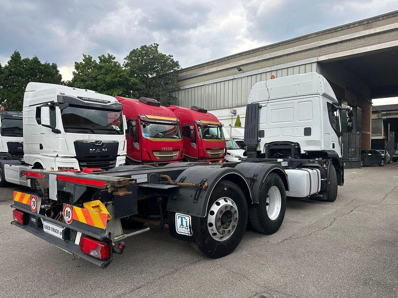 Iveco Stralis 460 - Kamion sa golom šasijom i zatvorenom kabinom: slika 4 Iveco Stralis 460 - Kamion sa golom šasijom i zatvorenom kabinom: slika 4