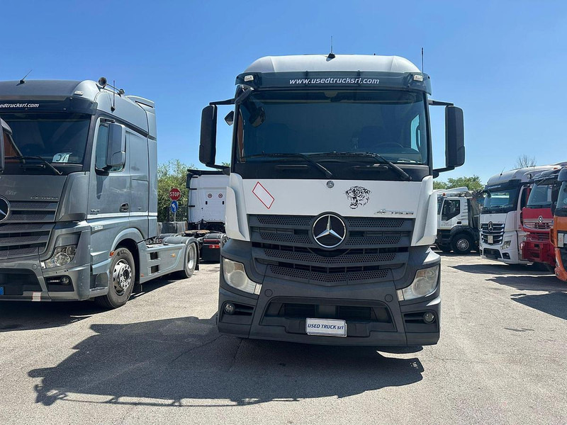 Mercedes-Benz Actros 1845 - Tegljač: slika 3 Mercedes-Benz Actros 1845 - Tegljač: slika 3