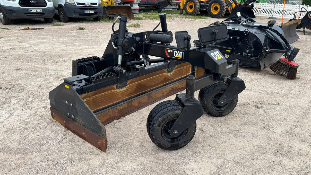 Caterpillar BB121 Blade Box - Grejder: slika 1 Caterpillar BB121 Blade Box - Grejder: slika 1