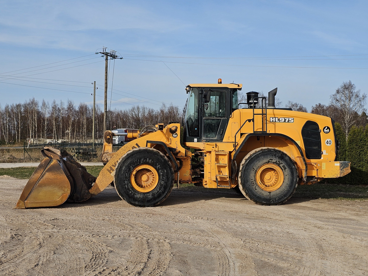 HYUNDAI HL975 - Utovarivač točkaš: slika 2 HYUNDAI HL975 - Utovarivač točkaš: slika 2